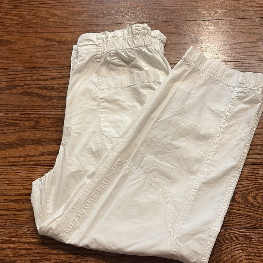 Urban Outfitters women’s cotton white crop pants elasticized waist high rise Lrg